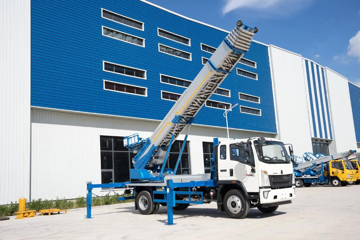 迁安小型云梯车上料车租赁多少钱