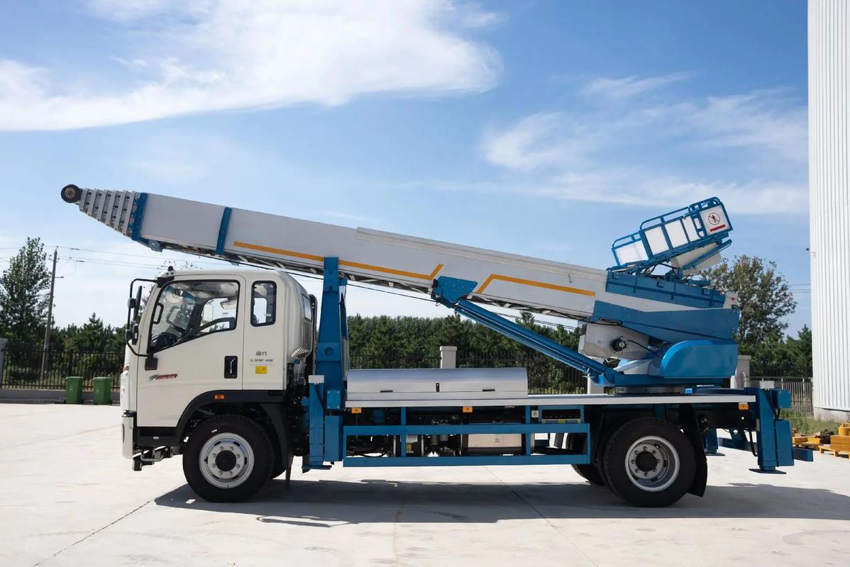 迁安云梯上料车租赁费用