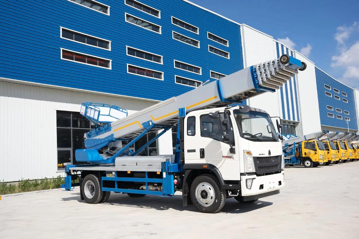 迁安出租云梯车高空作业车 建筑垃圾搬运