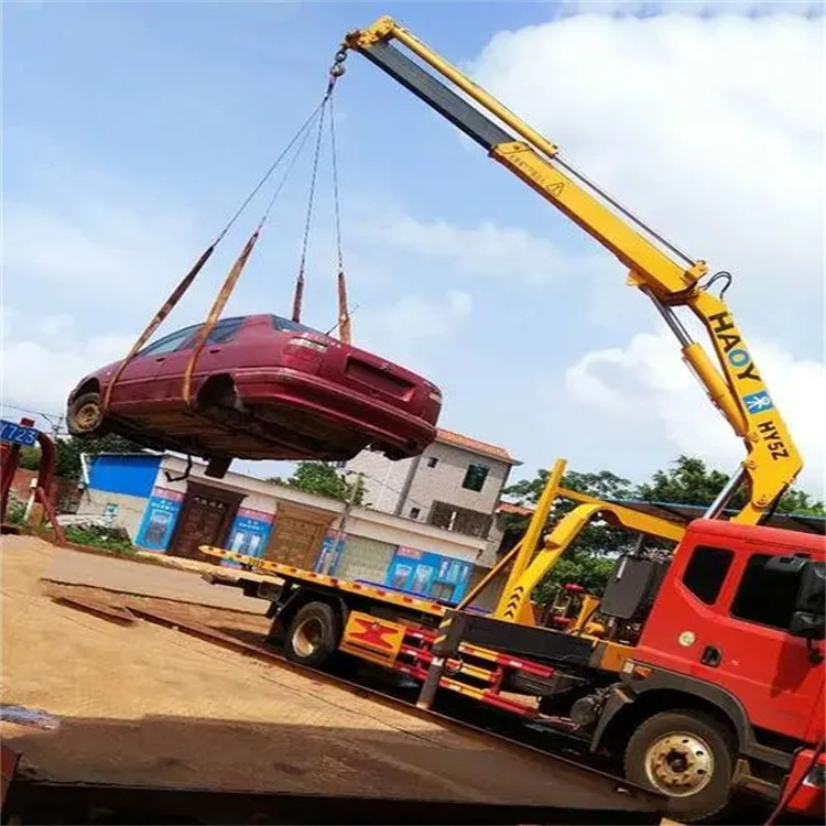 迁安吊车吊汽车的正确方法